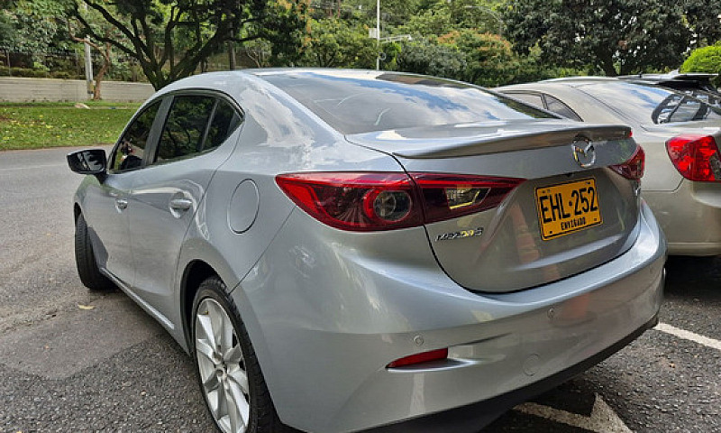 Mazda 3 2.0 Grand To...
