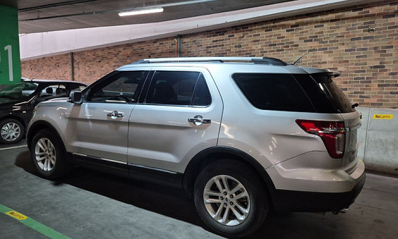 Ford Explorer 3.5 Li...