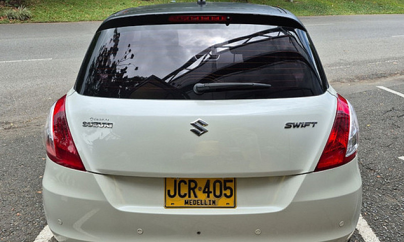 Suzuki Swift 1.2 Dzi...