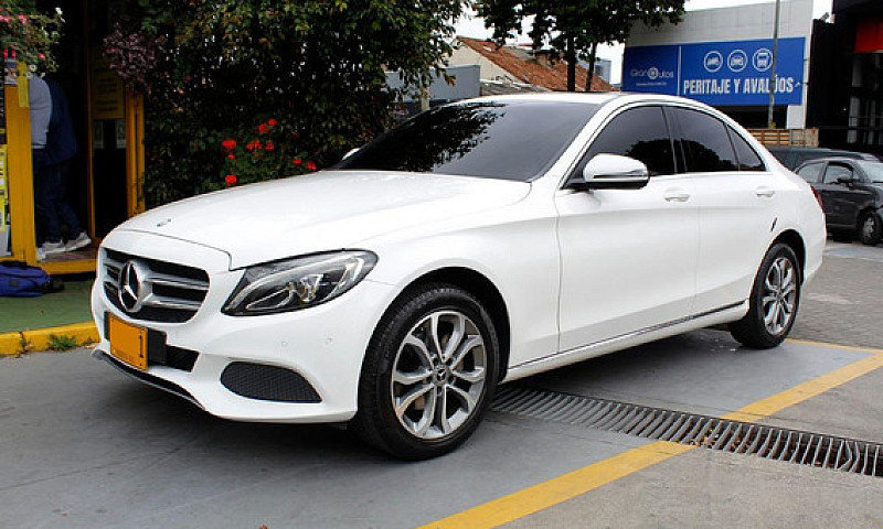 Mercedes-Benz Clase ...