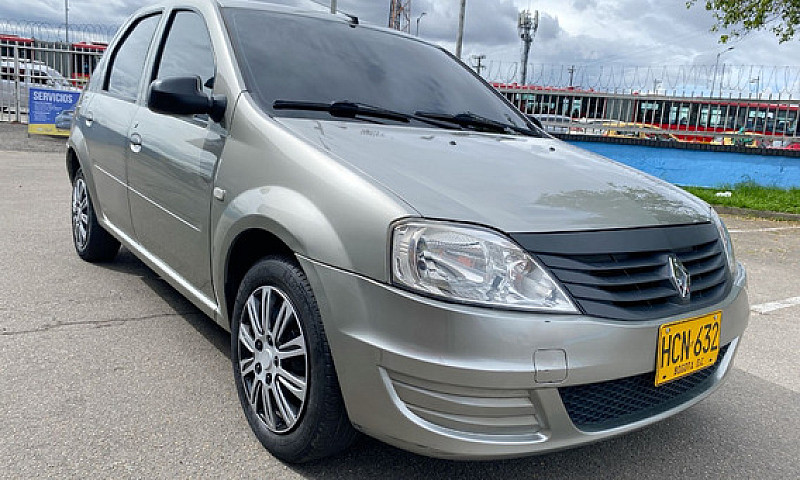 Renault Logan Famili...