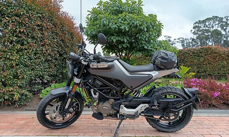 Moto Svartpilen 200 ...