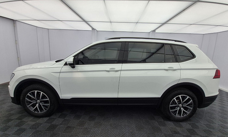 Volkswagen Tiguan Al...