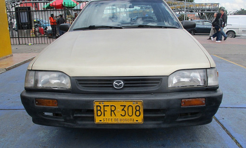 Mazda 323 1.3 Ns 4 P...