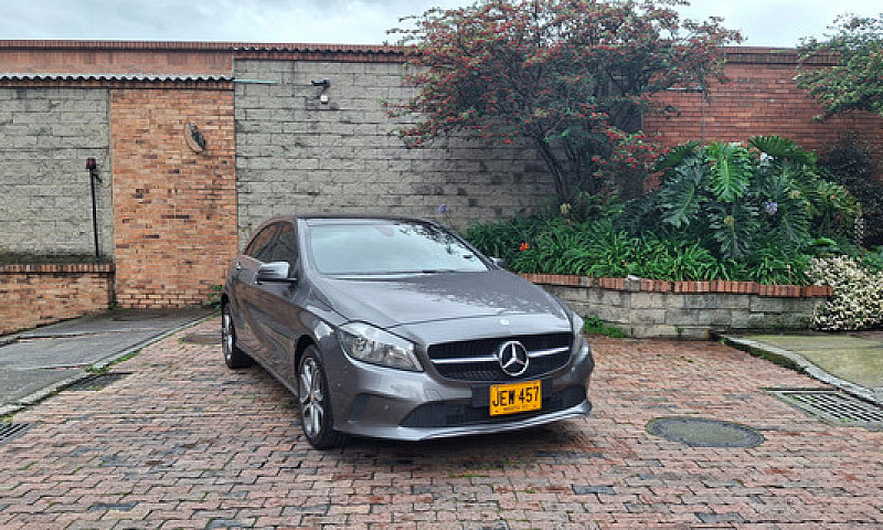 Mercedes-Benz Clase ...