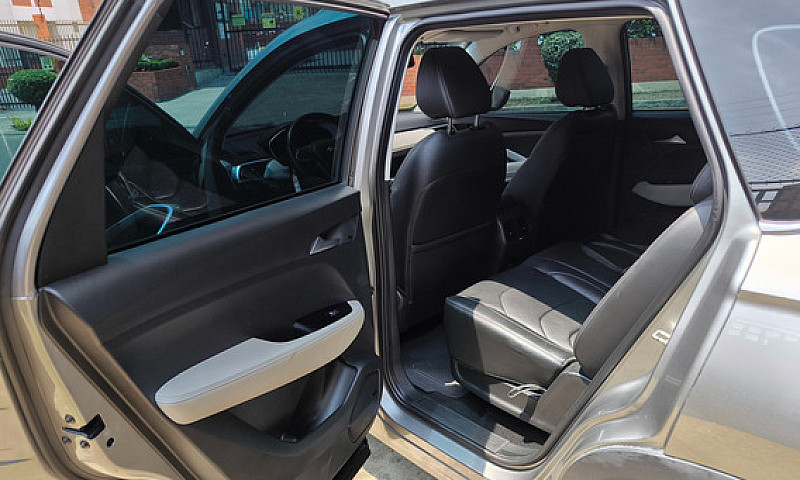 Chevrolet Captiva 1....