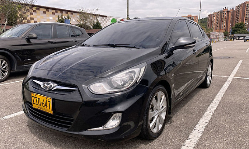 Hyundai Accent Gl 1....