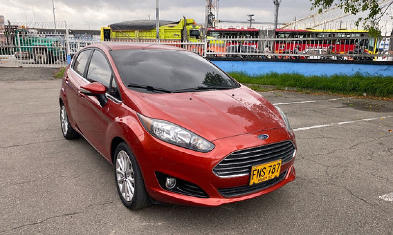 Ford Fiesta 1.6 Tita...