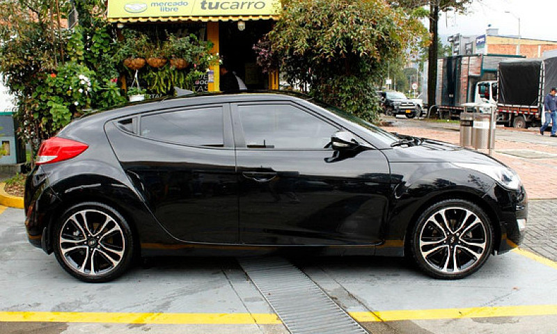 Hyundai Veloster 1.6...