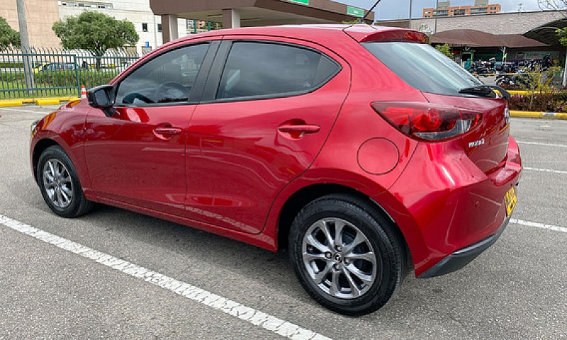 Mazda 2 Touring 1.5...
