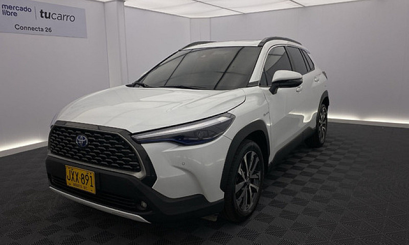Toyota Corolla Cross...