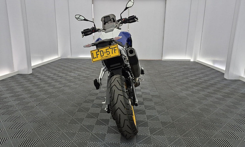 Bmw F900 Gs ...
