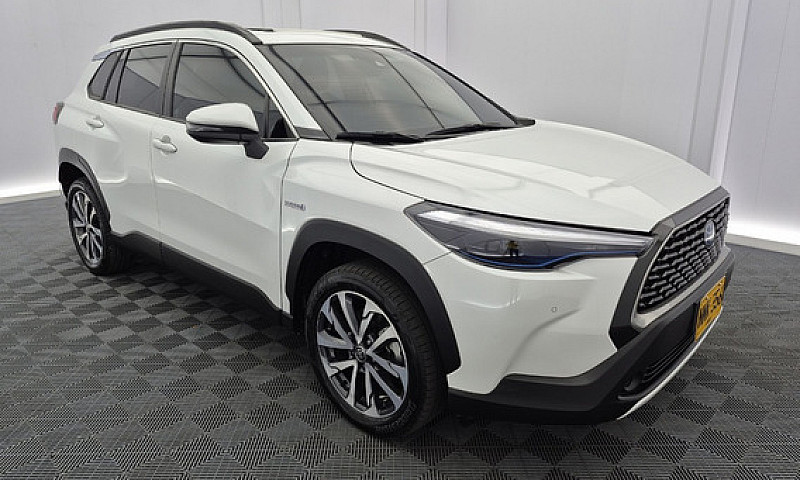 Toyota Corolla Cross...