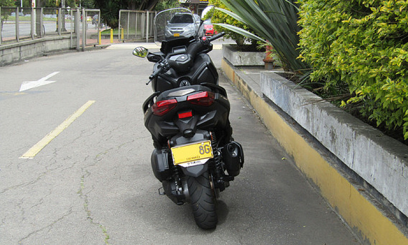 Yamaha X Max 300 At...
