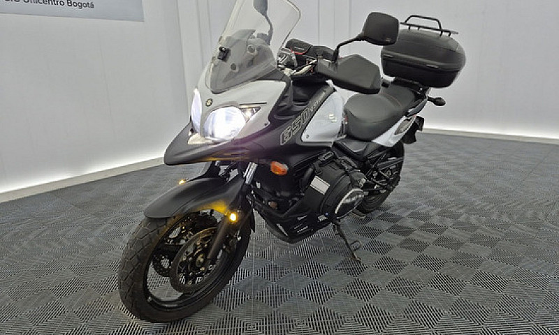 Suzuki V-Strom Dl650...