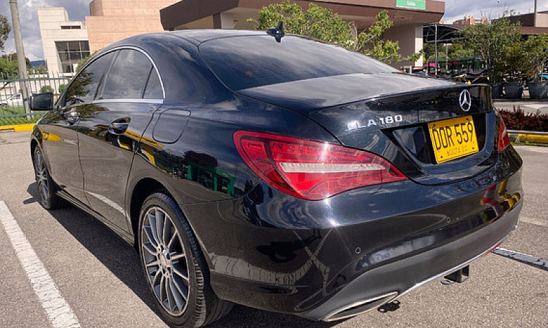 Mercedes-Benz Clase ...