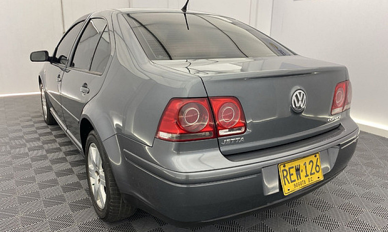 Volkswagen Jetta Tre...