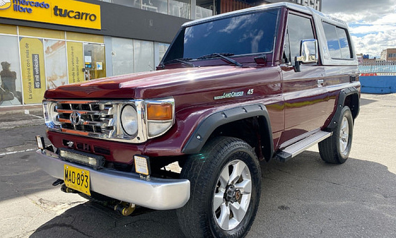 Toyota Land Cruiser ...