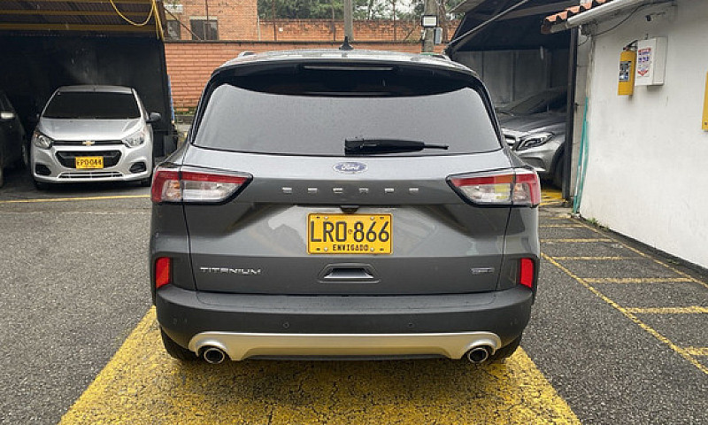 Ford Escape 2.5 Tita...