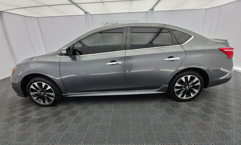 Nissan Sentra 1.8 B1...