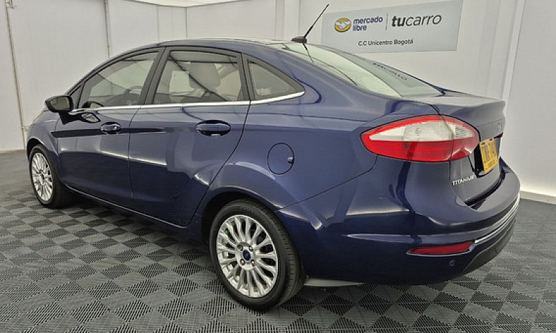 Ford Fiesta 1.6 Tita...