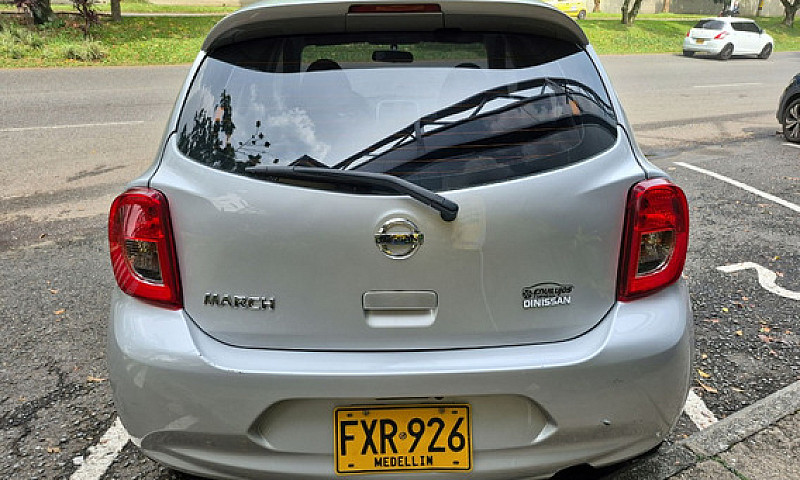 Nissan March 1.6 Sen...