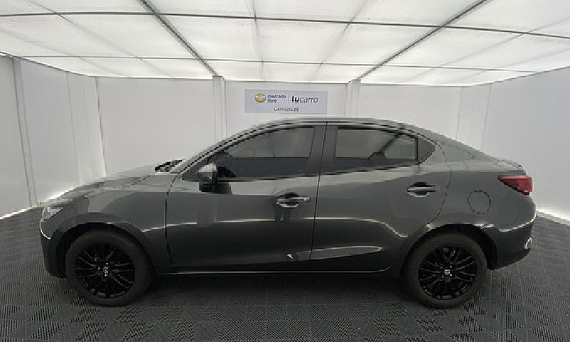 Mazda 2 1.5 At 2024...