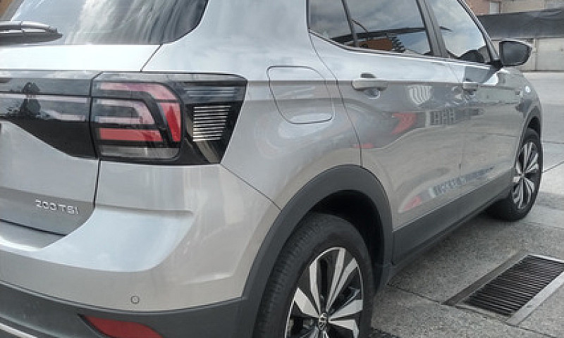 Volkswagen T-Cross 1...