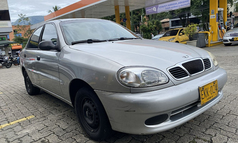 Daewoo Lanos 1.5 Lse...