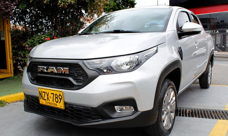 Ram 700 Doble Cabina...