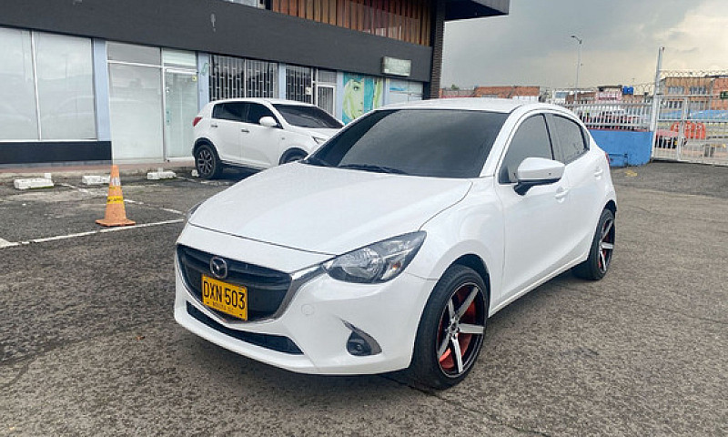Mazda 2 1.5 Touring ...