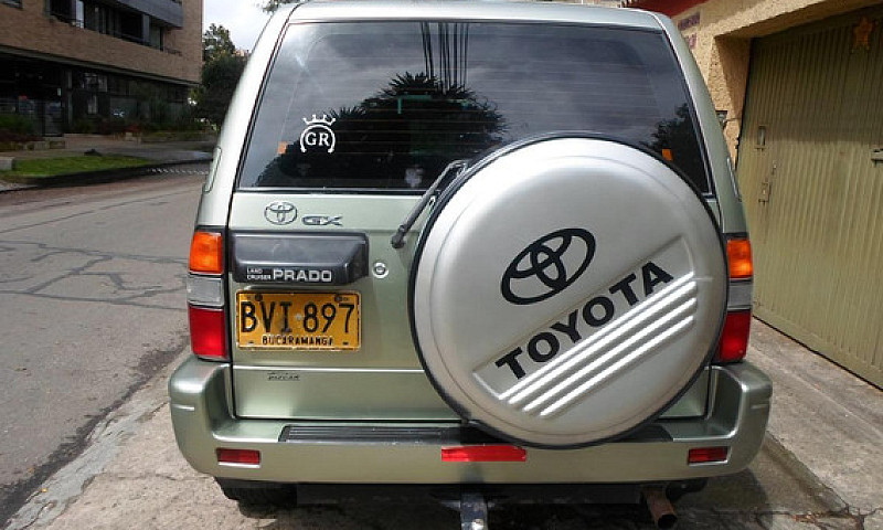 Toyota Prado Sumo 20...