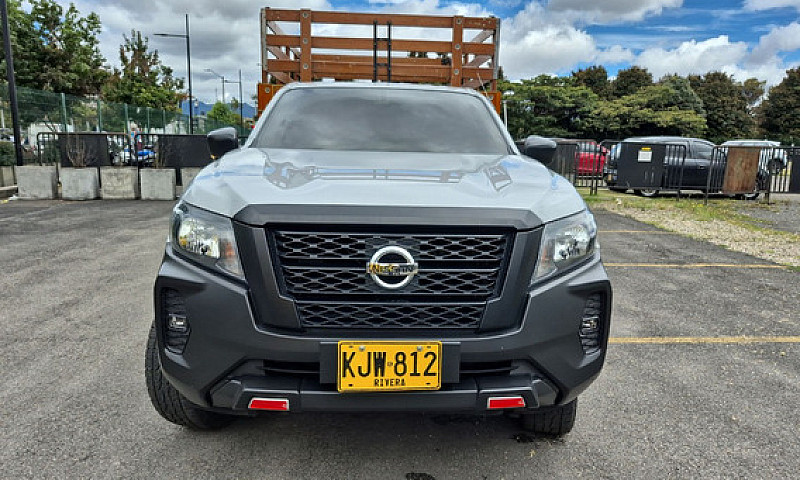 Nissan Frontier 2.5 ...