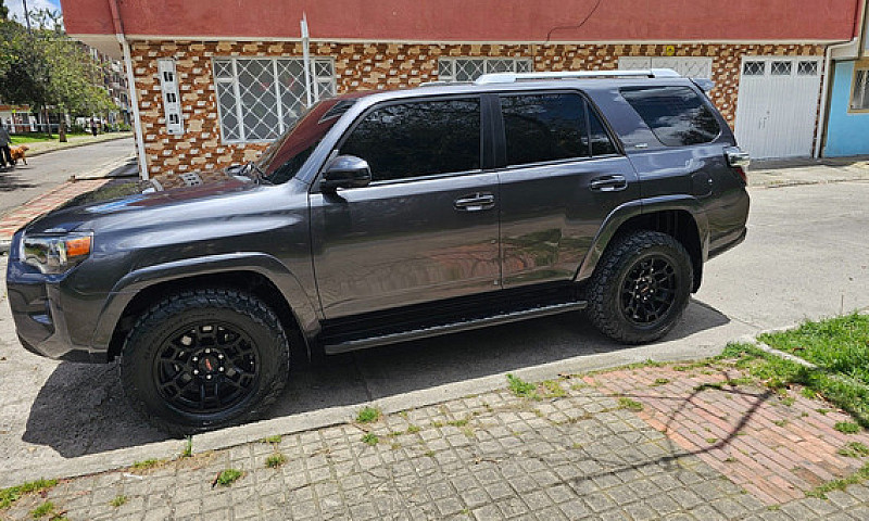 Toyota 4Runner 4.0 S...