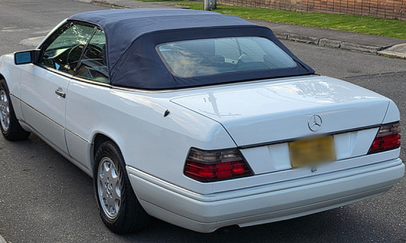 Mercedes Benz E200 C...