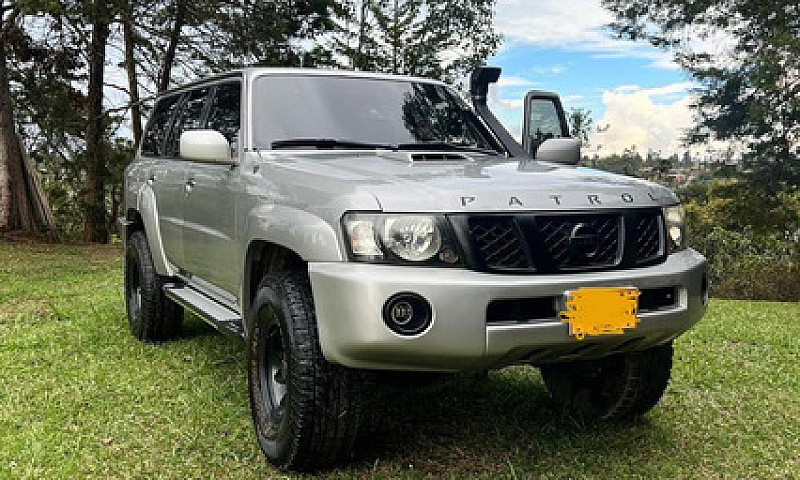 Nissan Patrol 3.0 Y6...