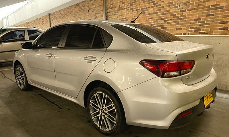 Kia Rio 1.4 Vibrant ...