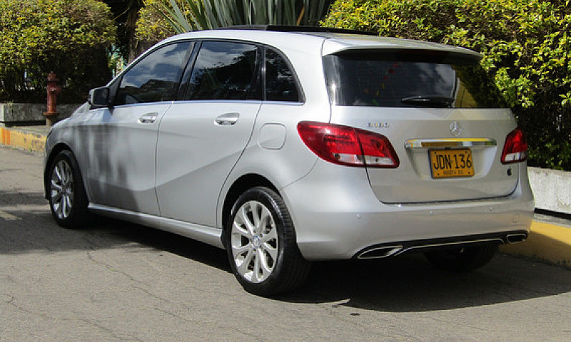 Mercedes-Benz Clase ...