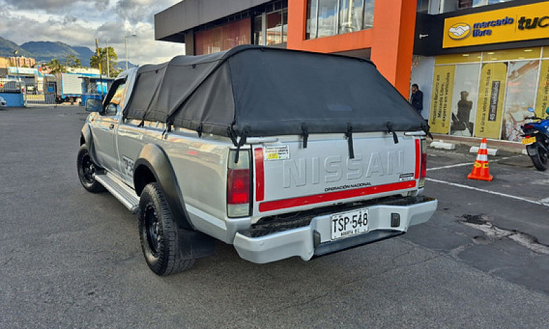 Nissan Np300 Frontie...