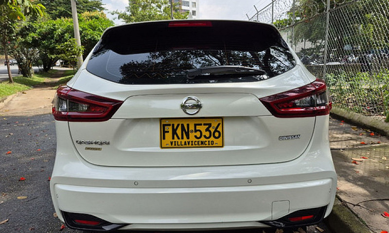 Nissan Qashqai 2.0 M...
