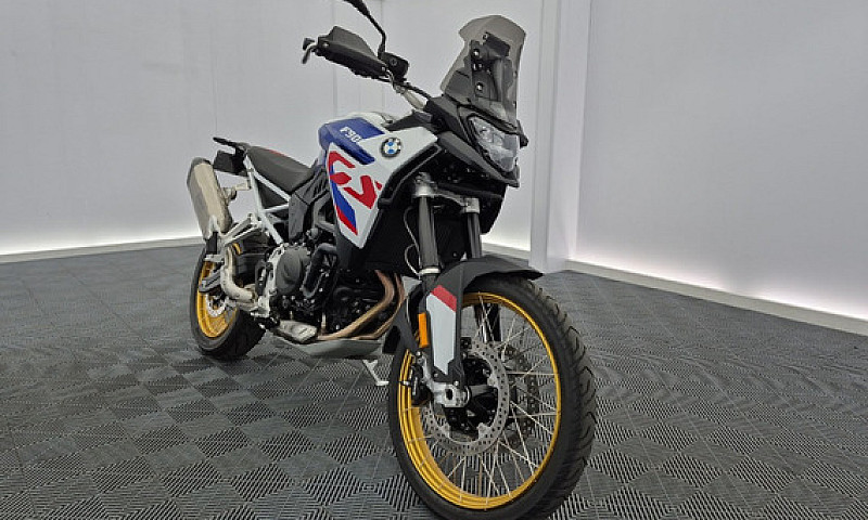 Bmw F900 Gs ...