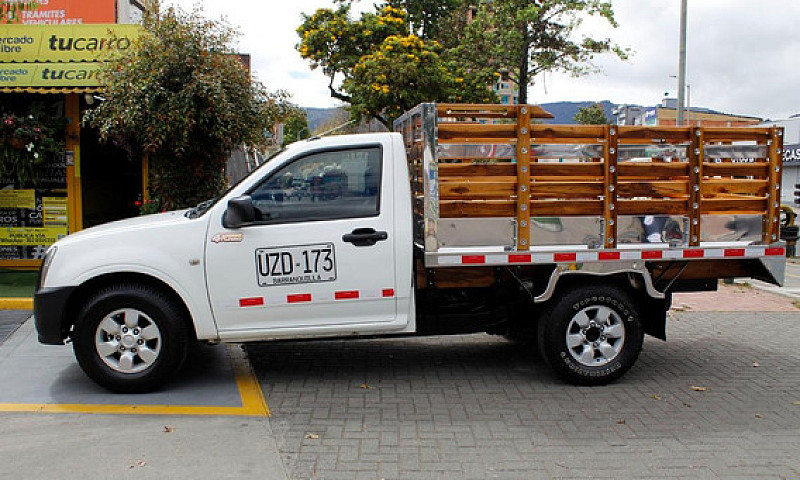 Chevrolet D-Max Esta...