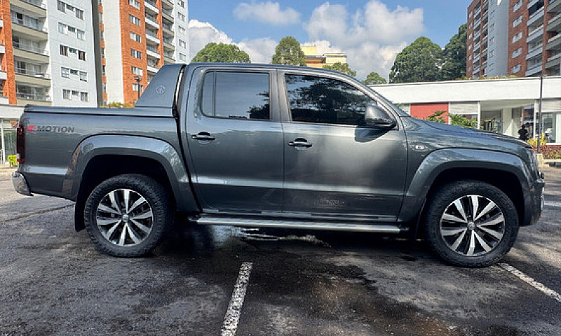 Volkswagen Amarok 3....