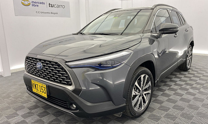 Toyota Corolla Cross...