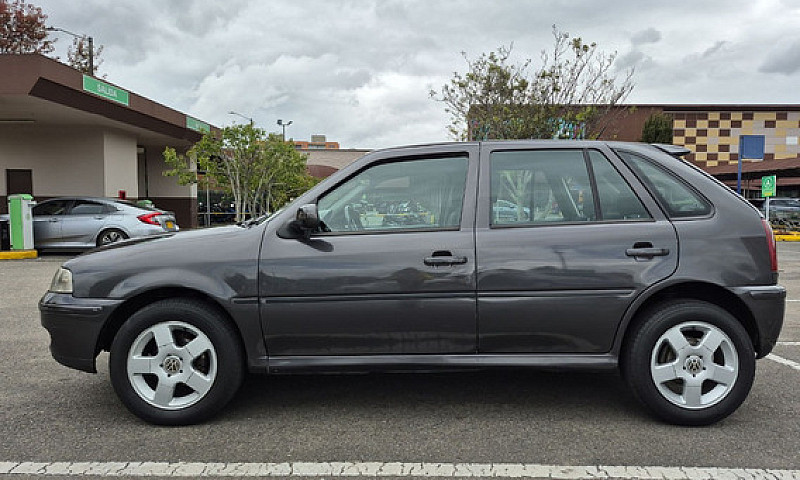 Volkswagen Gol ...