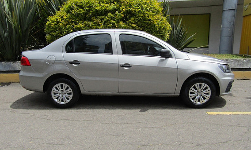 Volkswagen Voyage 1....