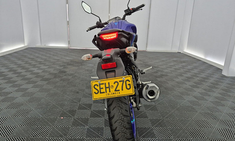 Yamaha Mt 15...