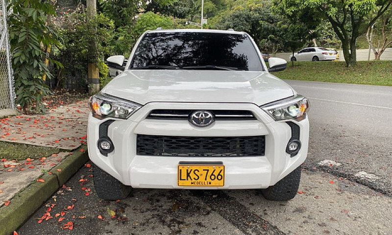 Toyota 4Runner 4.0 S...