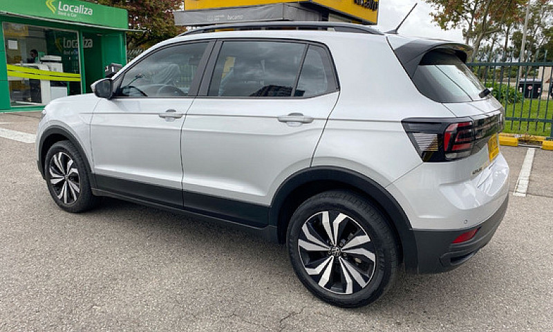 Volkswagen T-Cross 1...
