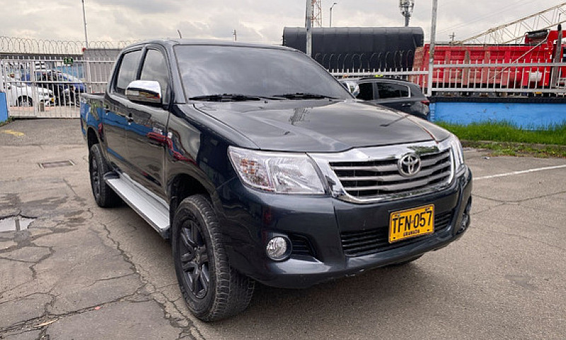 Toyota Hilux 2.5 Imv...